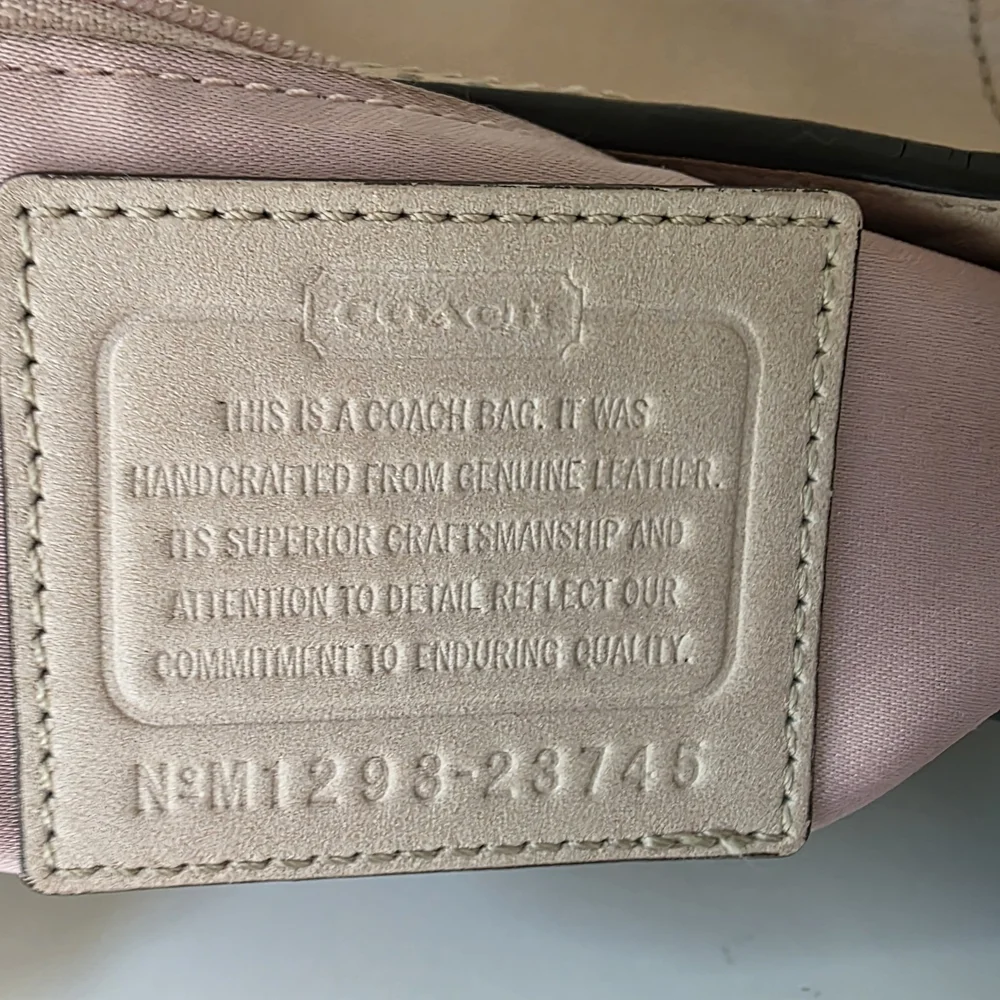 Coach Madison Pinnacle Carrie Satchel Blush Leather Zig Zag Perforated - Picture 14 of 16